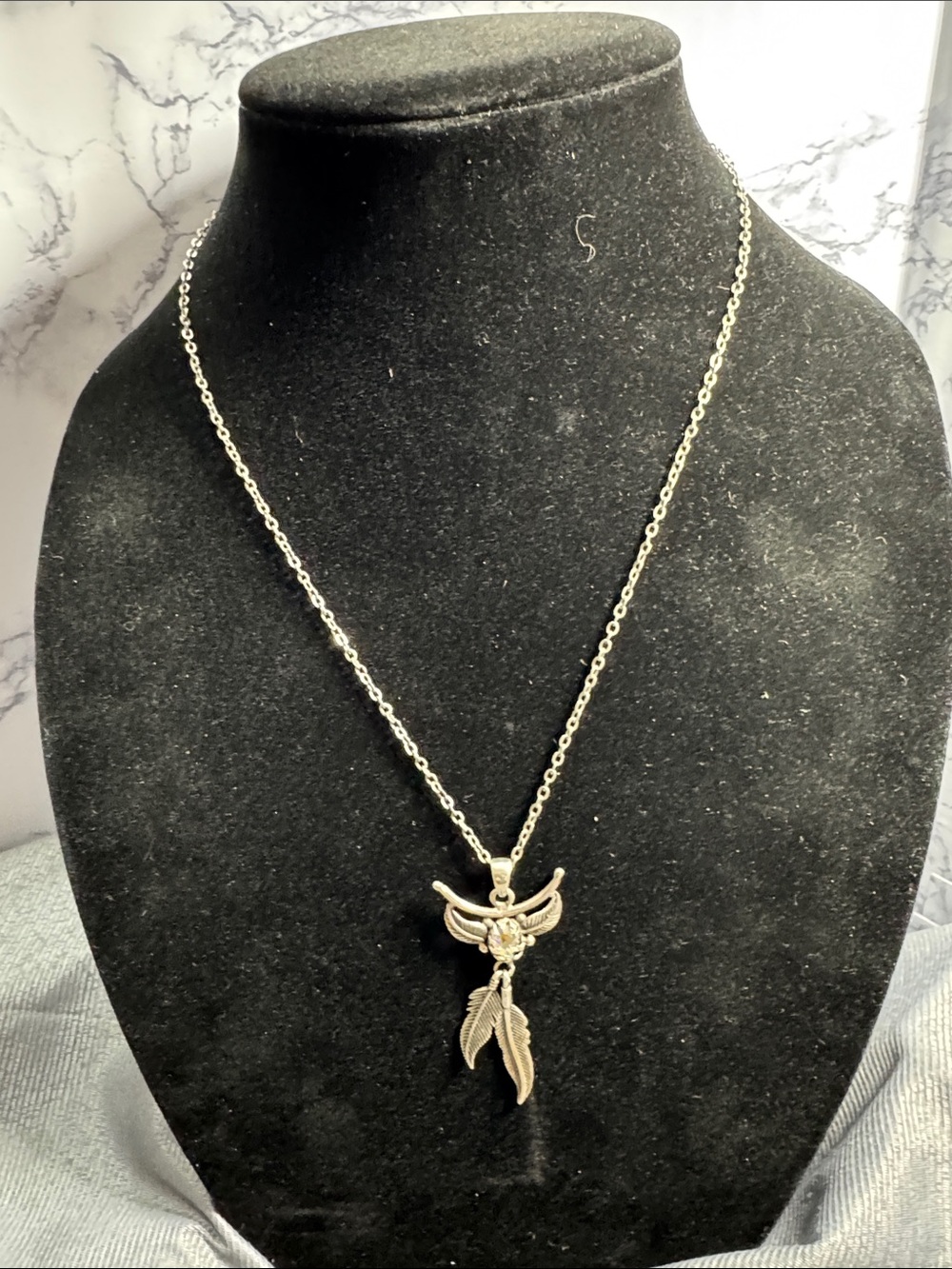 Vintage marked 925 Silver Feather Dreamcatcher Pendant Necklace - Women Jewelry